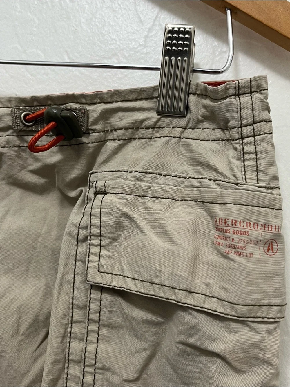 VTG Y2K Abercrombie & Fitch Women's Gorpcore Utility Cargo Shorts Tan Size 6
